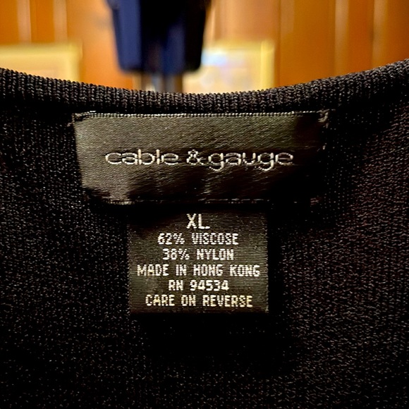 Cable & Gauge black sleeveless sweater XL - Picture 3 of 5